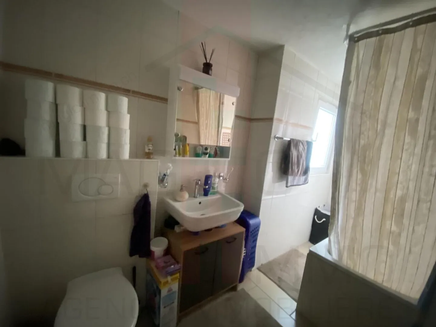 Investment Building with Parking - Photo 8 of 12