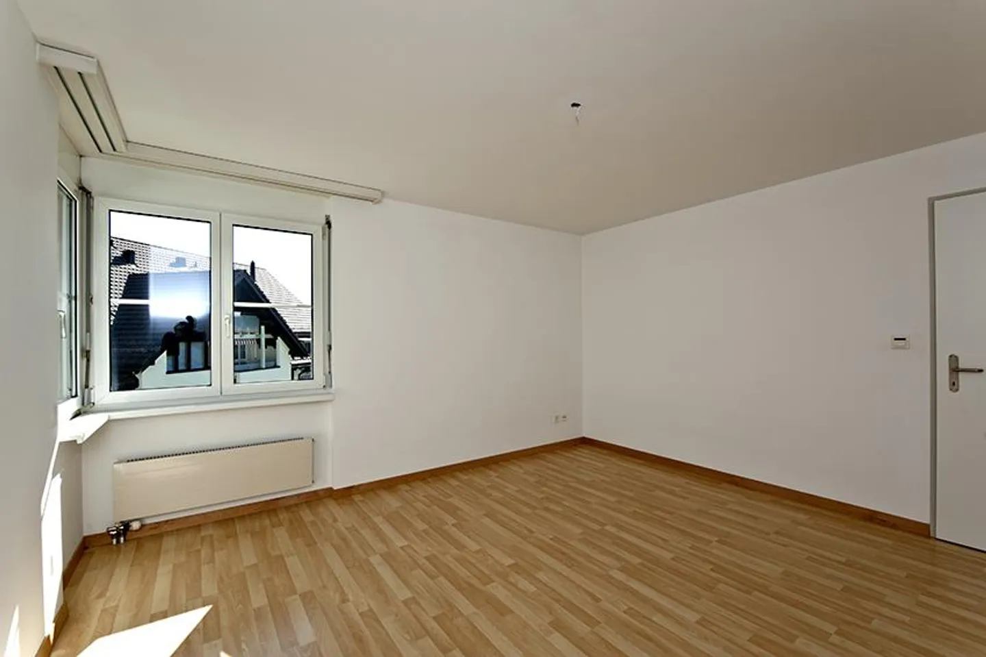 Ampio appartamento di 4,5 stanze al 2° piano - Foto 4 di 12