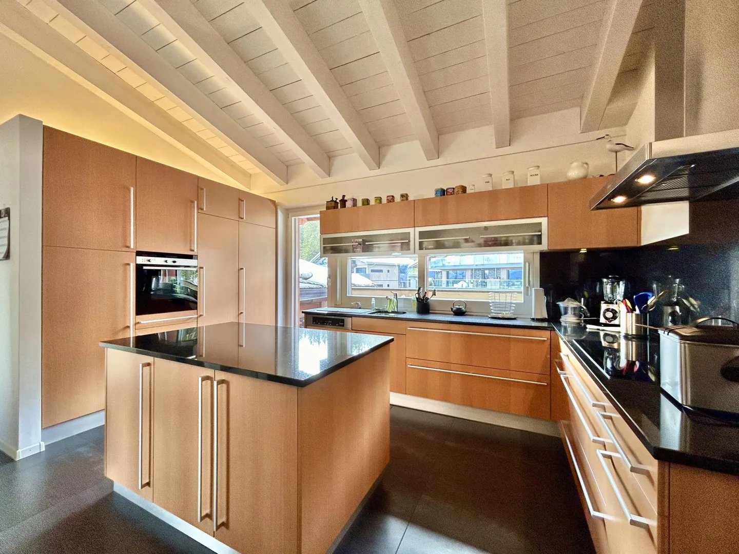 Raro: Elegante Attico-Duplex di alto livello nel cuore di Crans-Montana - Foto 25 di 33