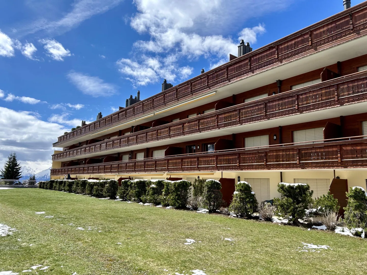 Raro: Elegante Attico-Duplex di alto livello nel cuore di Crans-Montana - Foto 32 di 33
