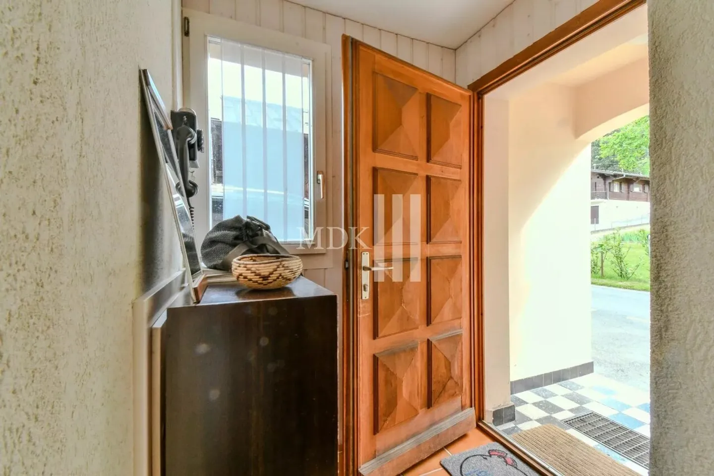 Opportunità! Carino chalet in un quartiere tranquillo - Foto 11 di 13