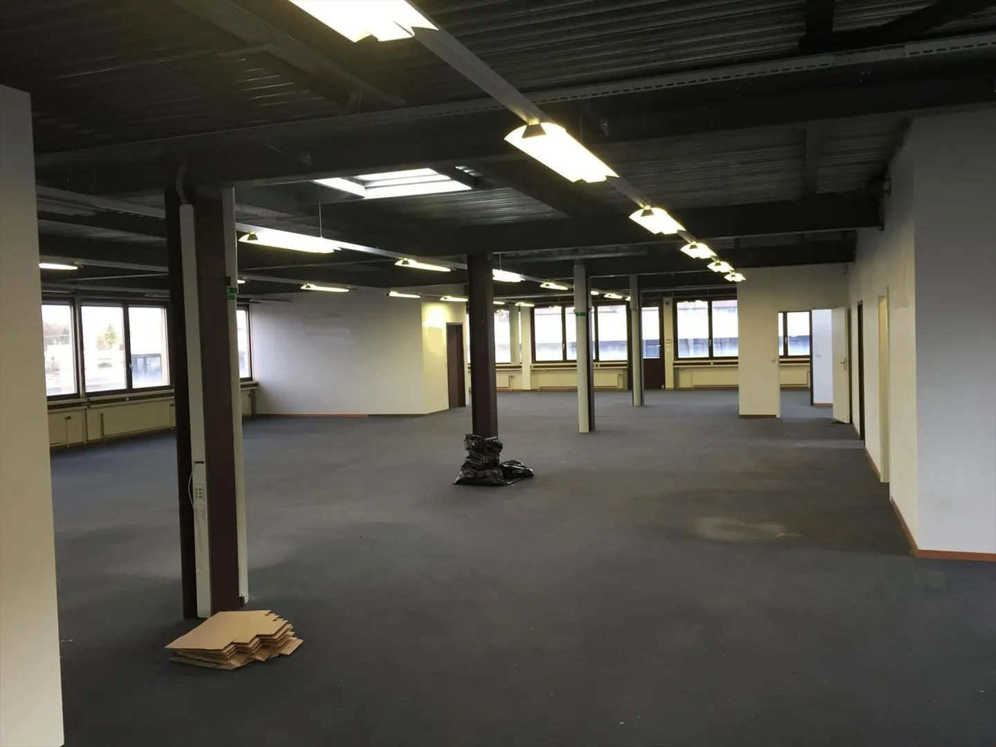 The Mont Commercial Building with Parking Spaces - Photo 2 of 4