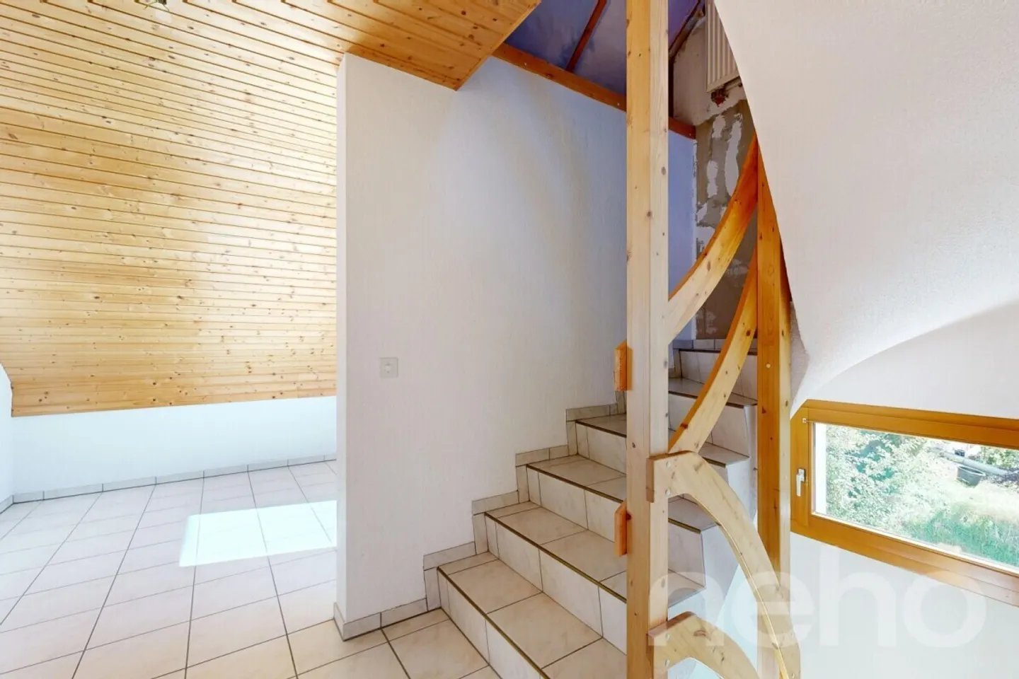 Maison de ville spacieuse en coin avec jardin et potentiel d'extension à Zuzgen - Photo 10 sur 12