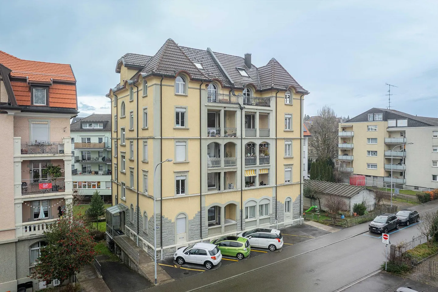 Well-maintained 4-room apartment - Photo 1 of 11