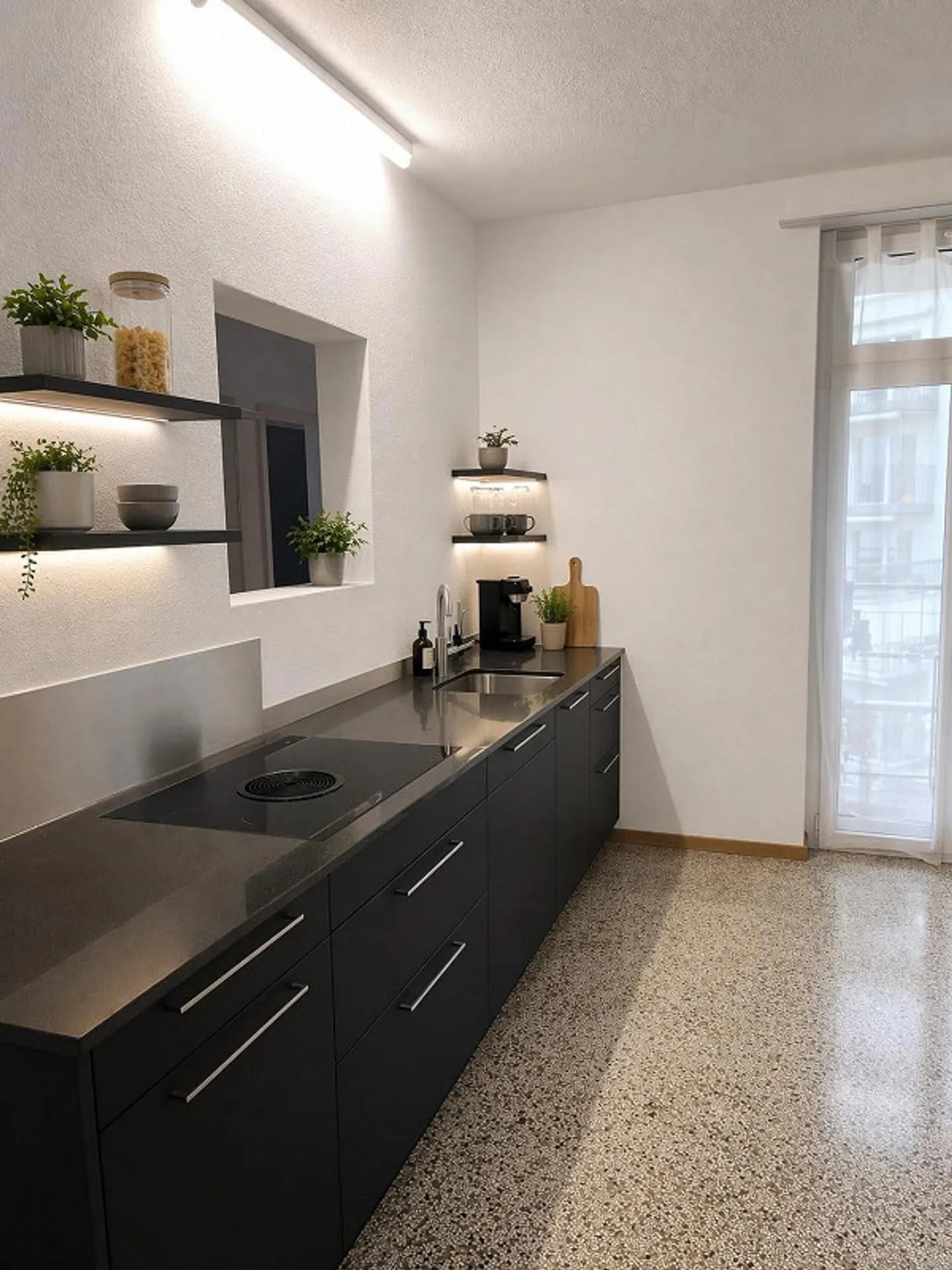 Well-maintained 4-room apartment - Photo 3 of 11