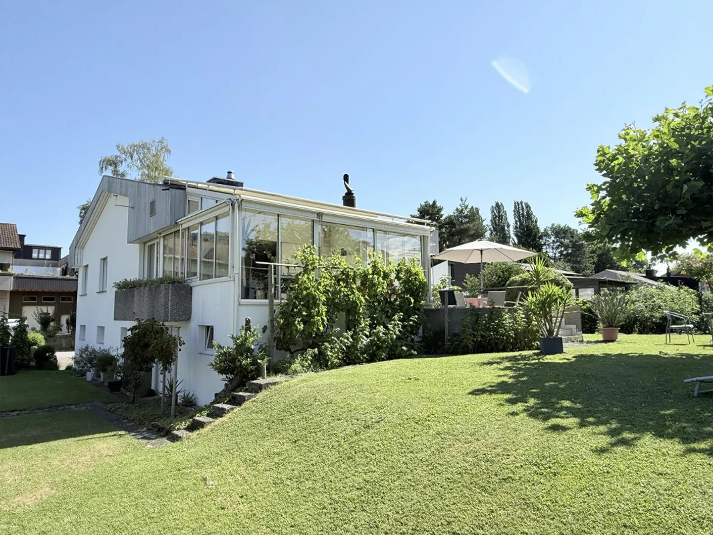 grosses Einfamilienhaus an schöner Lage in Berneck - Foto 2 von 30