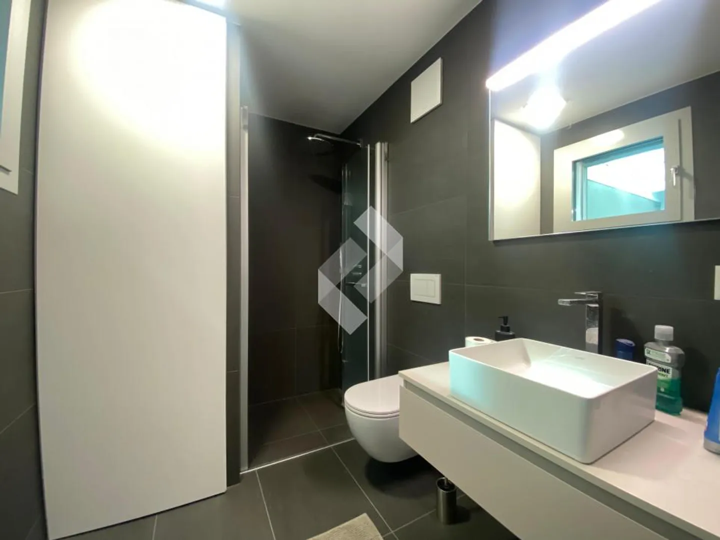 Unique and unconventional. Designed by the builder for himself. - Photo 13 of 13