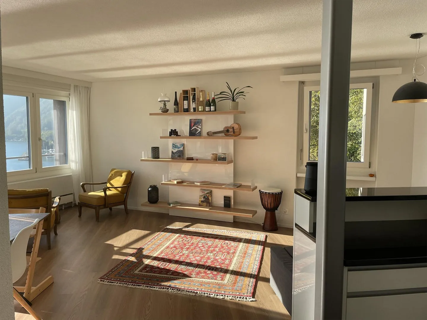 Moderno appartamento di 3,5 stanze con vista lago - Foto 1 di 10