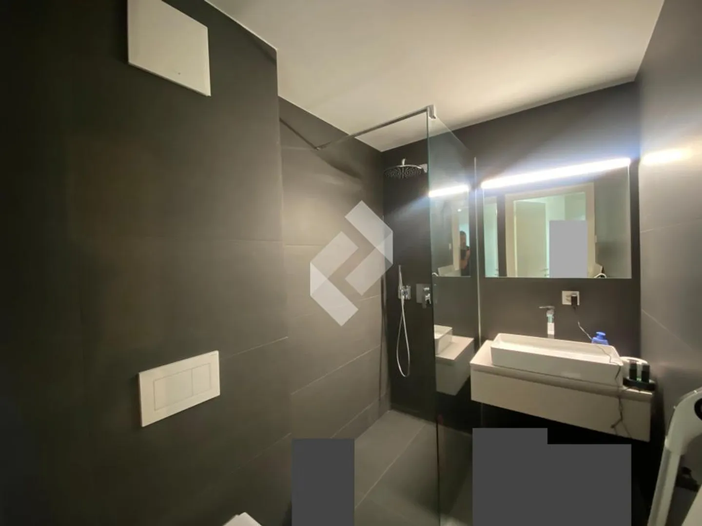 Unique and unconventional. Designed by the builder for himself. - Photo 9 of 13