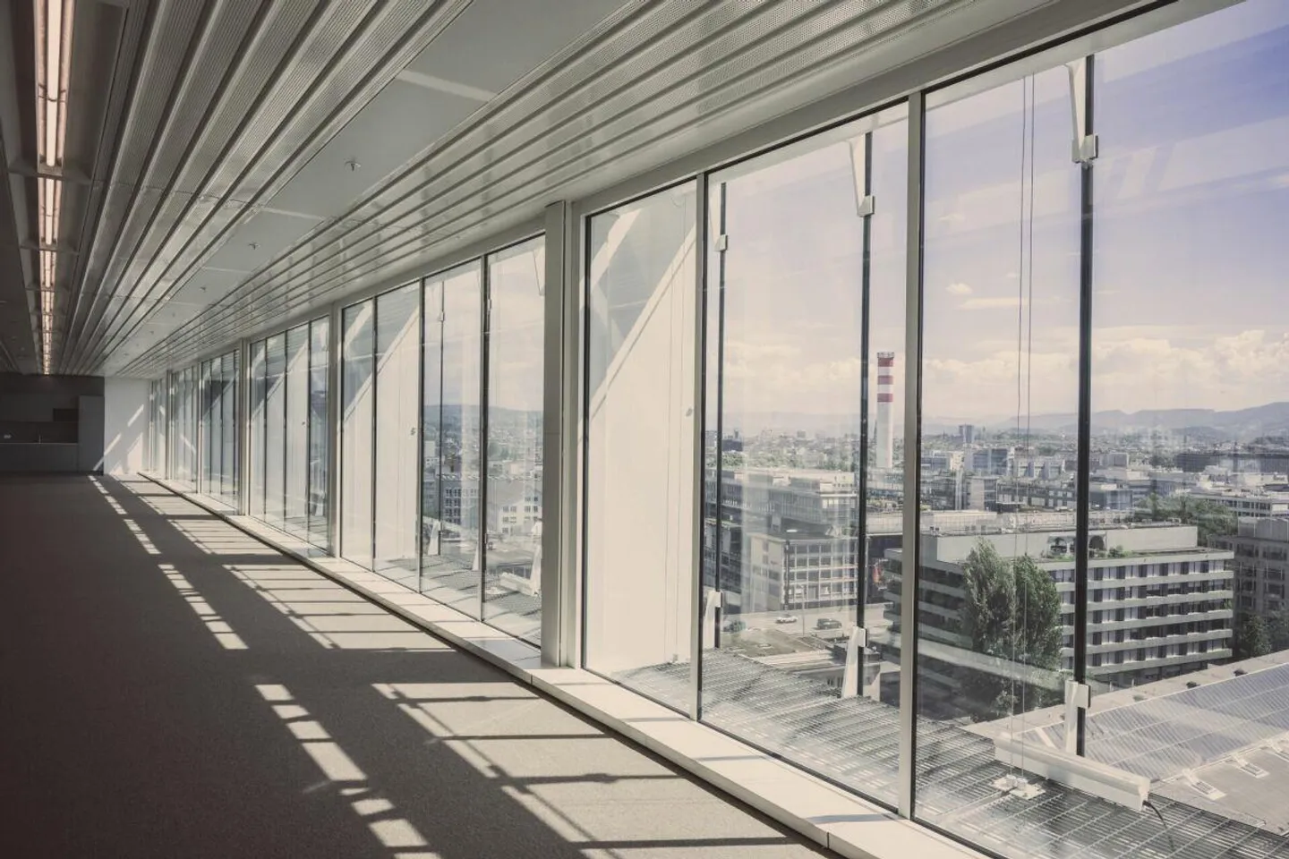 Office Tower - Arbeiten am Escher-Wyss-Platz - Foto 10 von 12