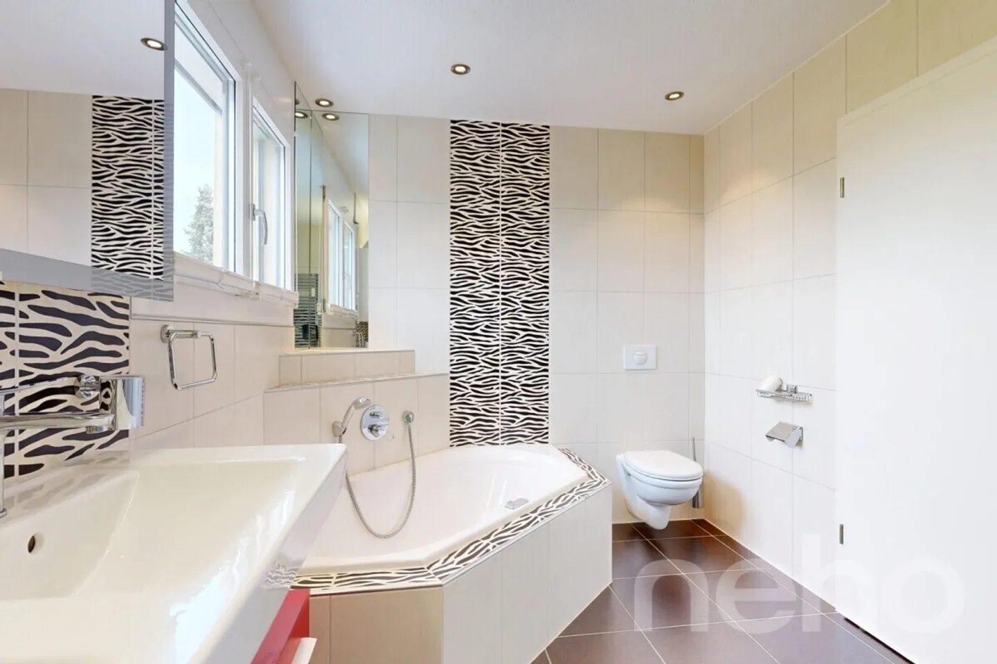 Vivre sur deux niveaux - Appartement en maisonette de 4,5 pièces élégant - Photo 5 sur 12