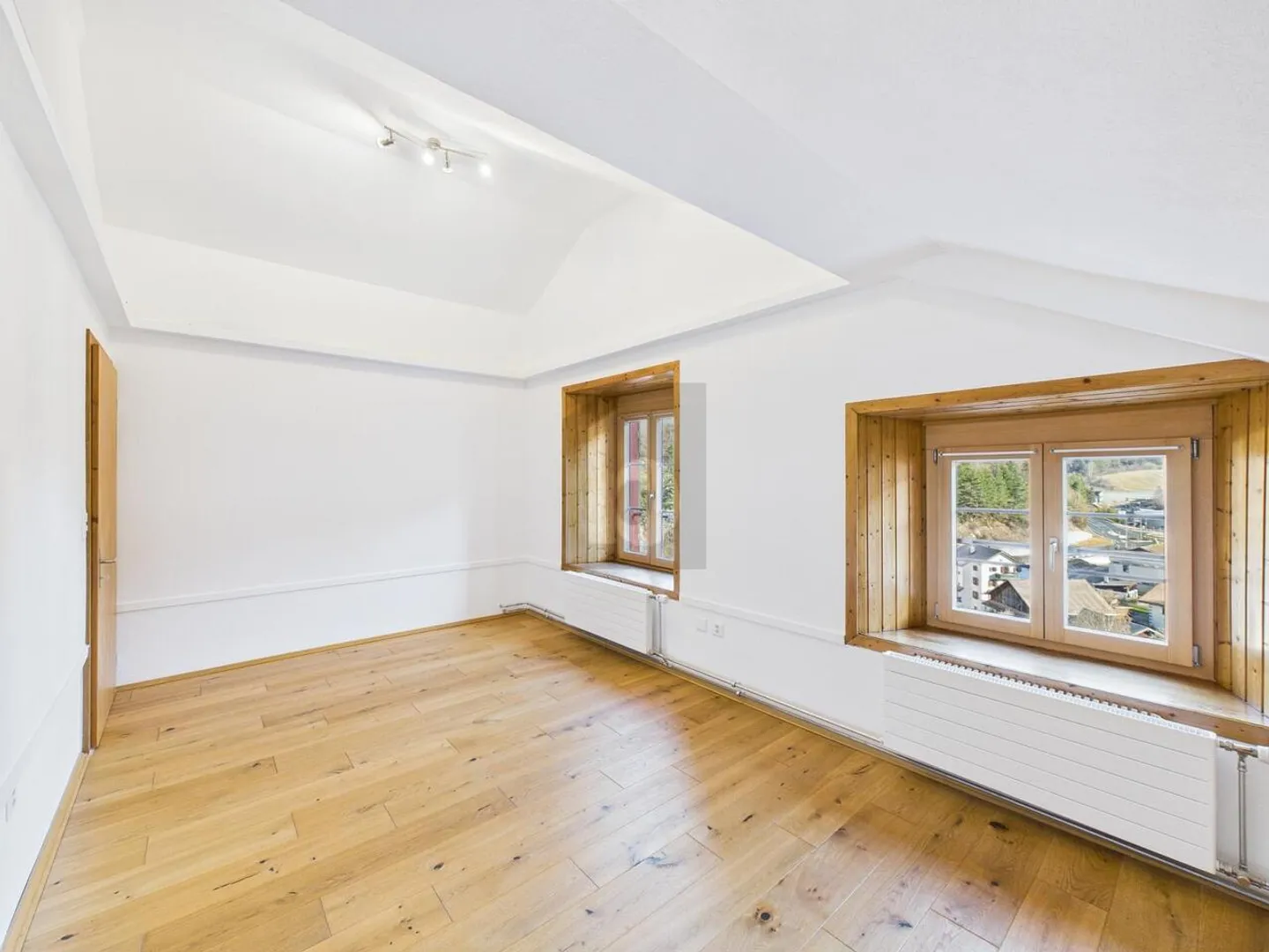 YOUR RETREAT WITH A VIEW - Photo 2 of 6