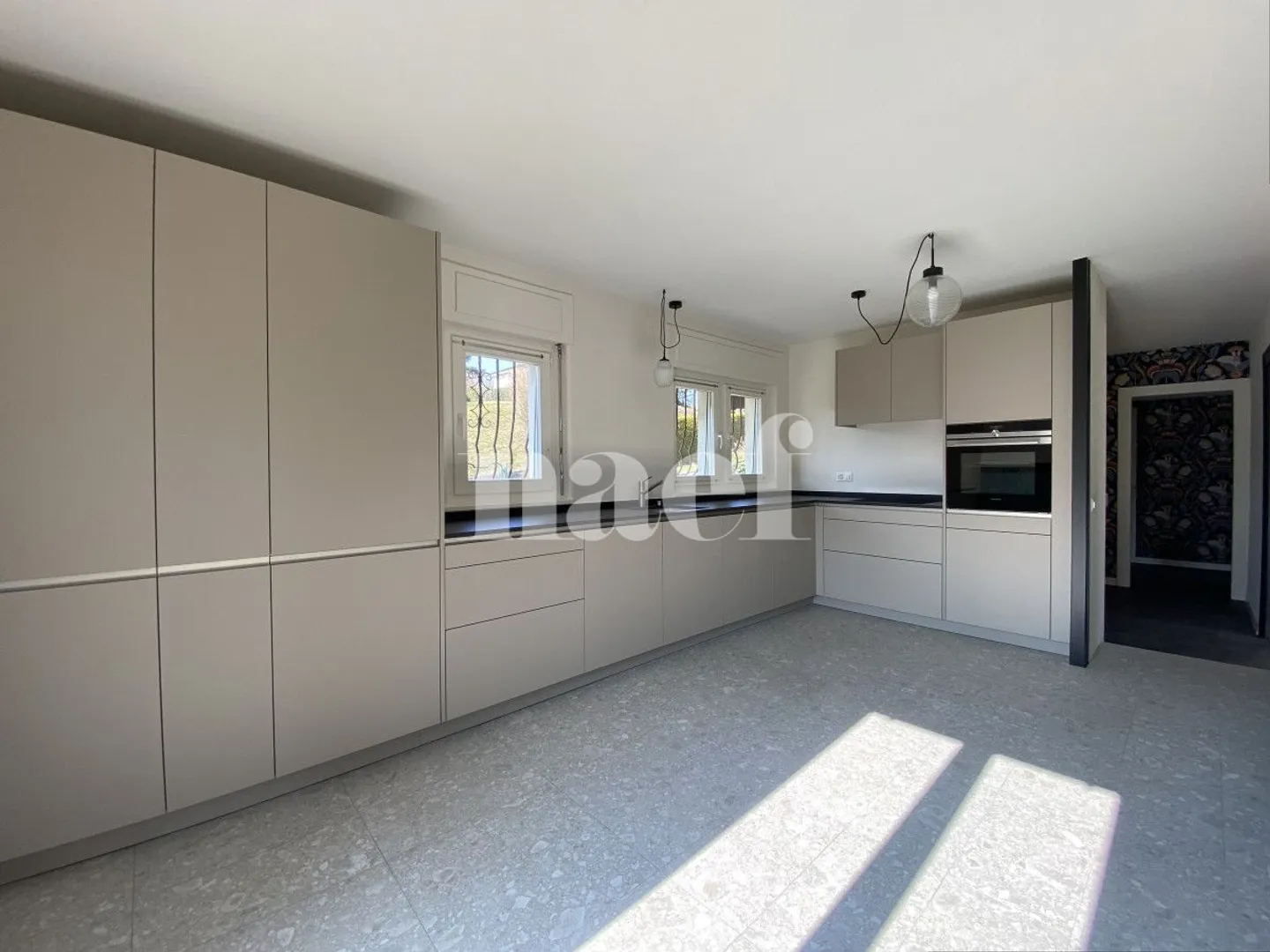 7-room House - Photo 5 of 13