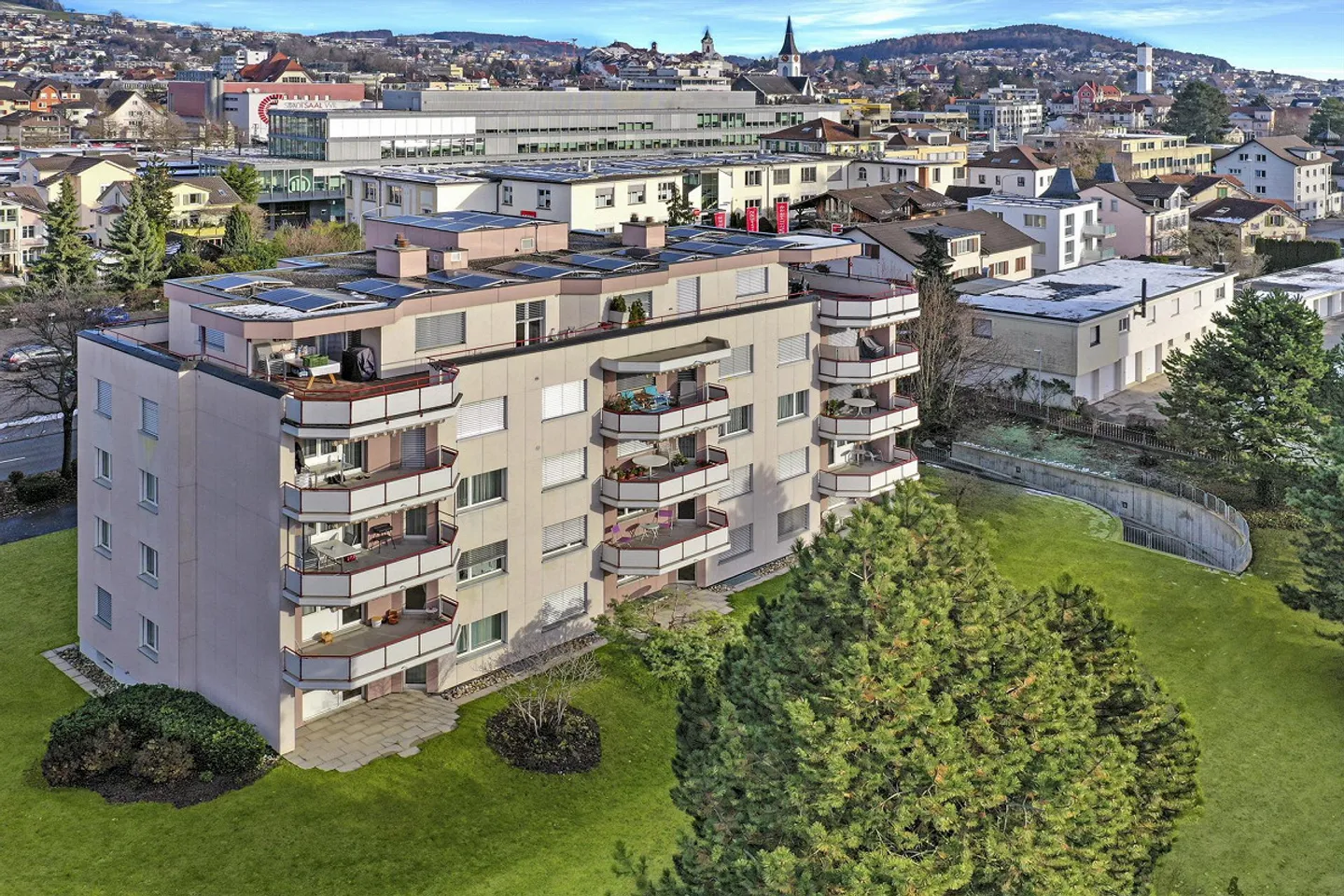 Votre nouveau cabinet / Votre nouveau bureau dans un emplacement central - Photo 1 sur 11