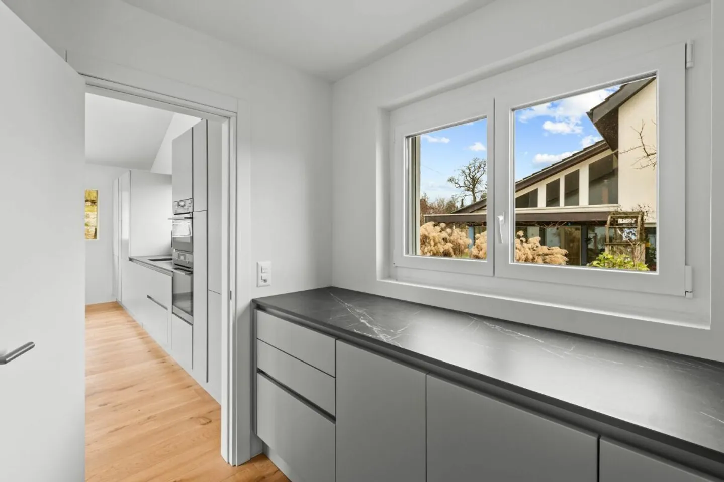 Expérience de vie exclusive - maison individuelle de 5,5 pièces entièrement rénovée - Photo 6 sur 17