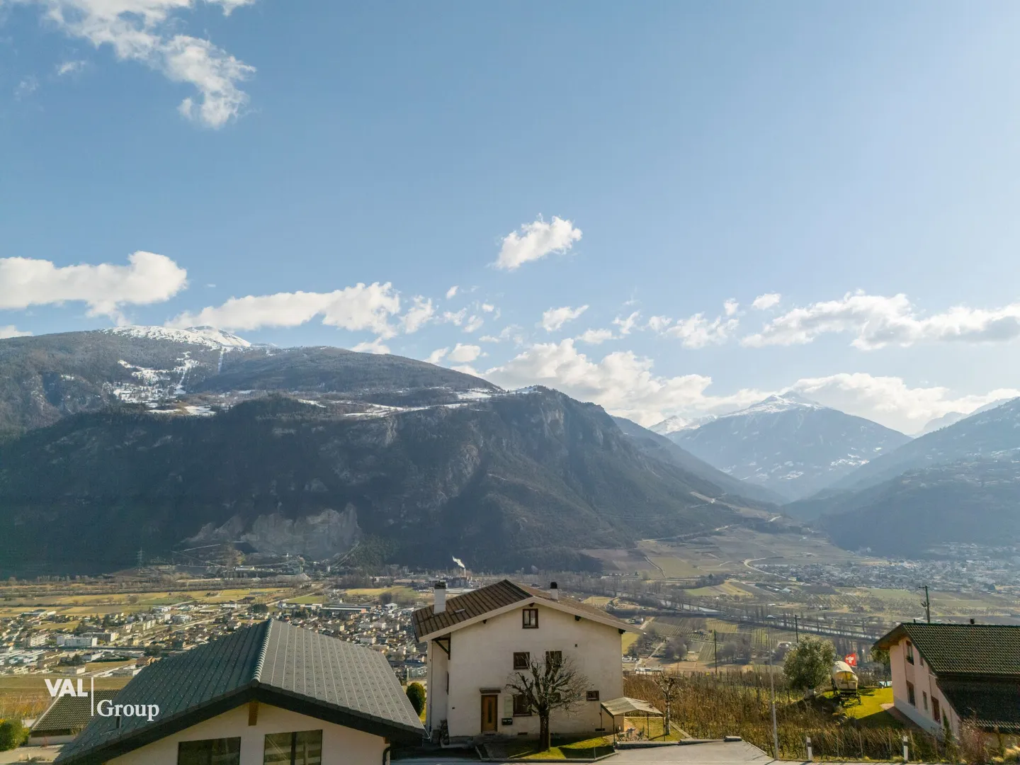 A 5 minutes de Sion, vivez le confort dans cet appartement neuf avec terrasse - Photo 14 of 14