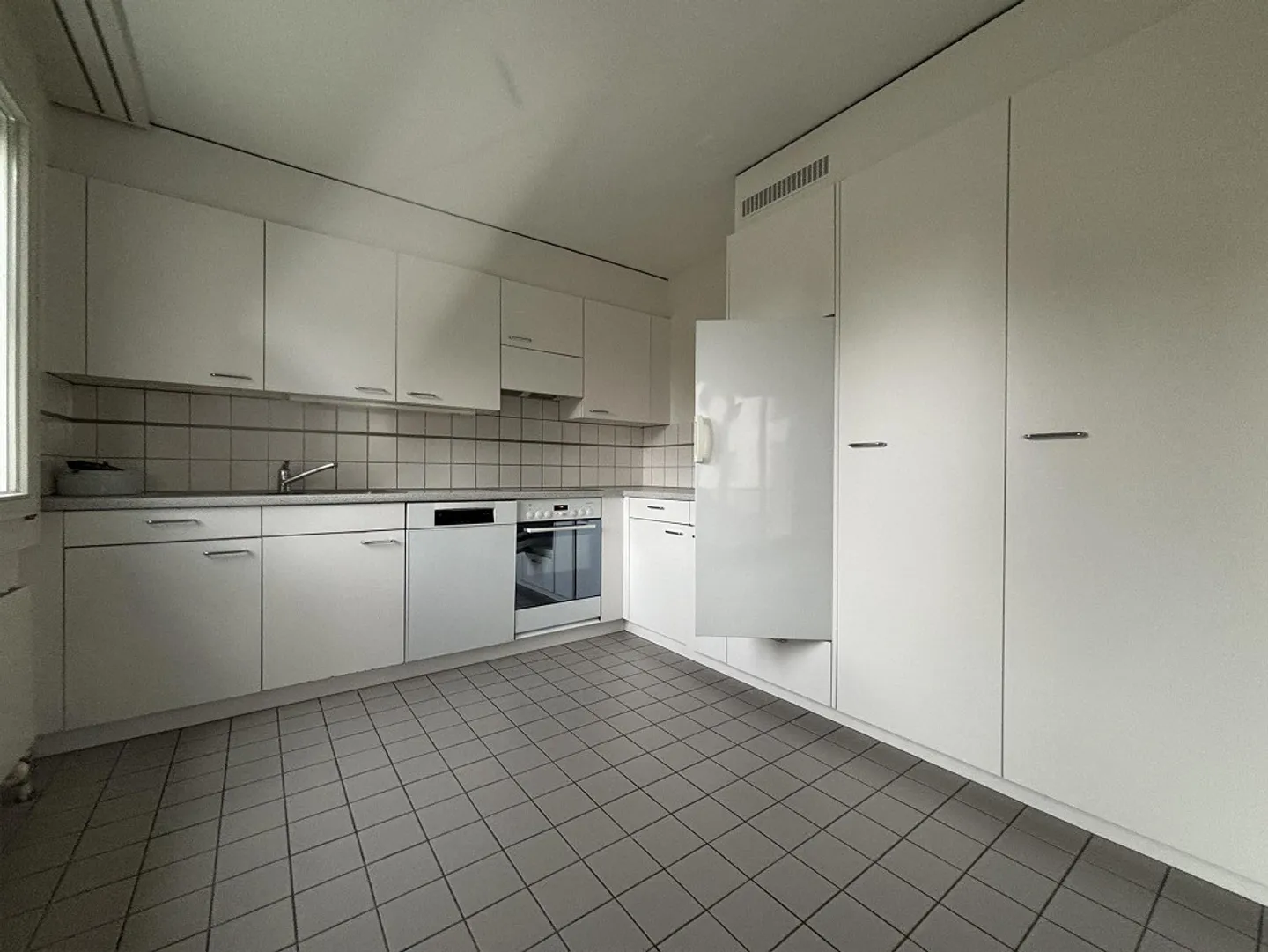4.5 Room Apartment in a Quiet Location - Photo 3 of 10