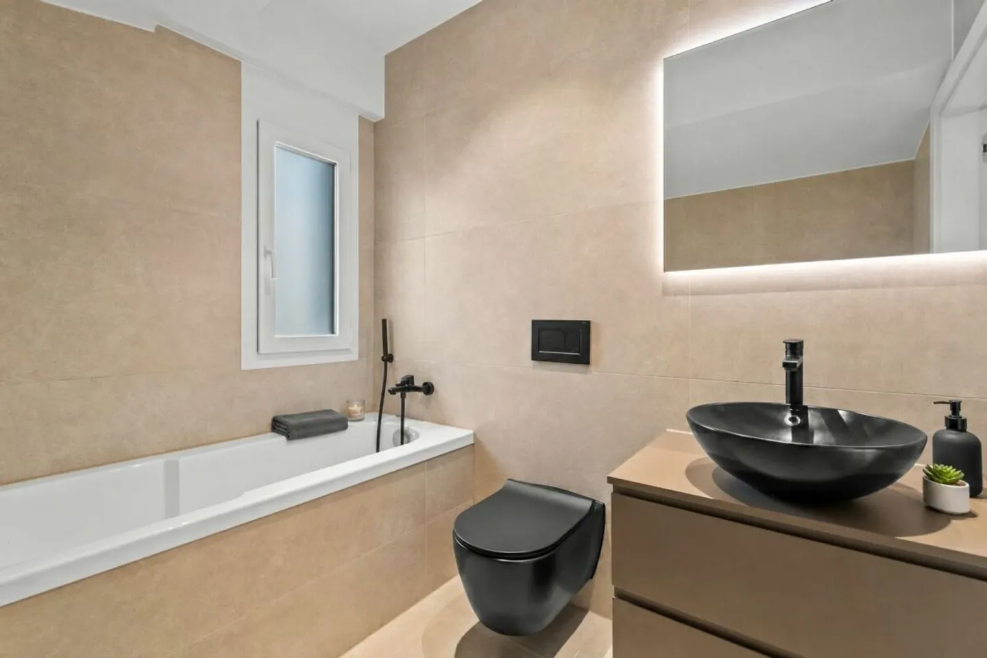 Expérience de vie exclusive - maison individuelle de 5,5 pièces entièrement rénovée - Photo 13 sur 17