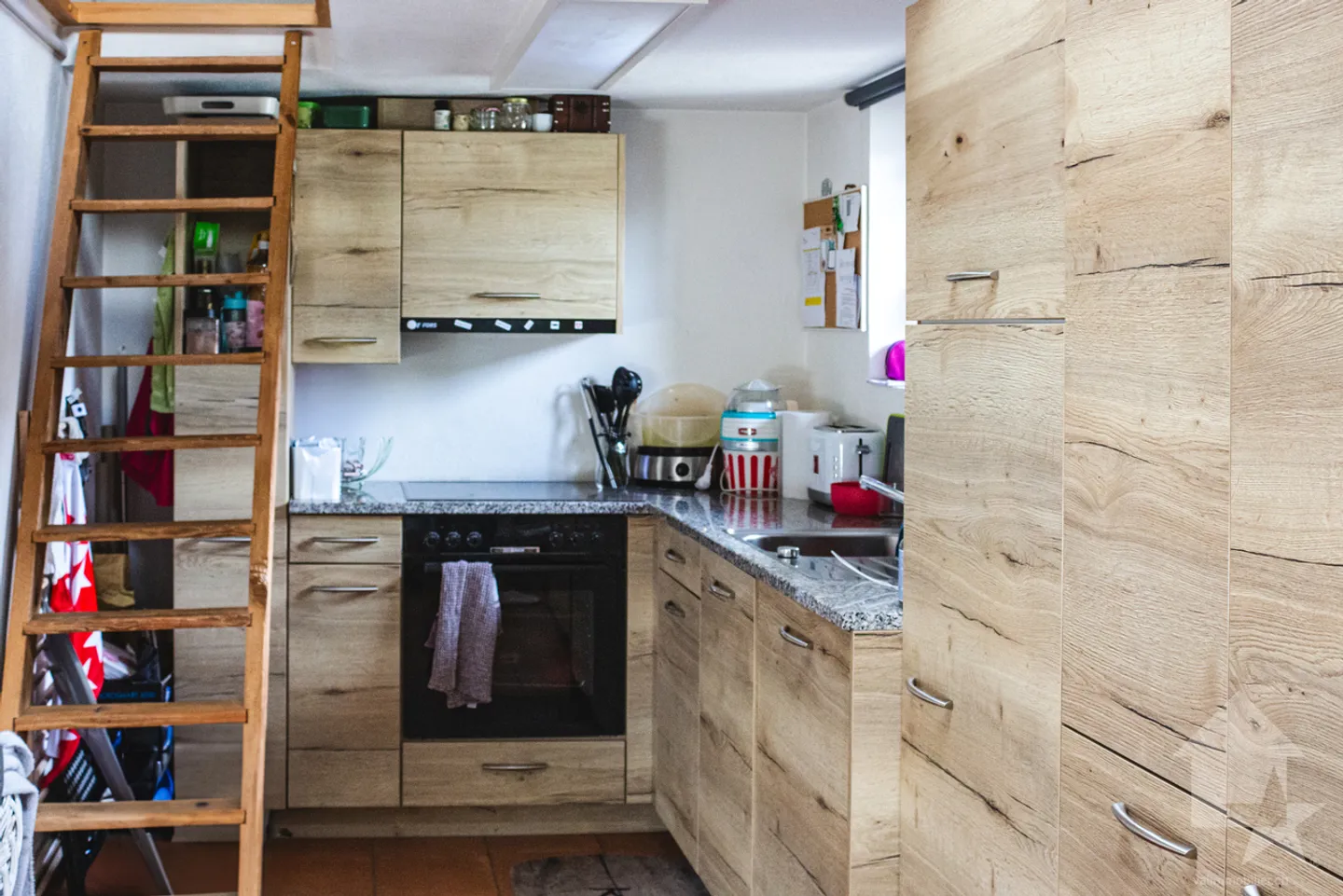 Charming renovated shed with taste - Photo 4 of 13