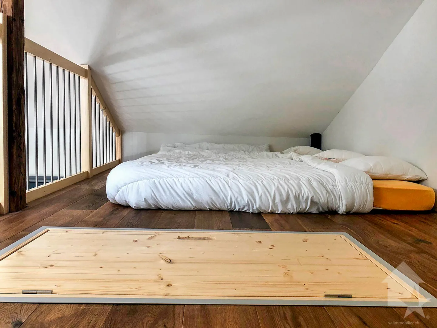 Charming renovated shed with taste - Photo 7 of 13