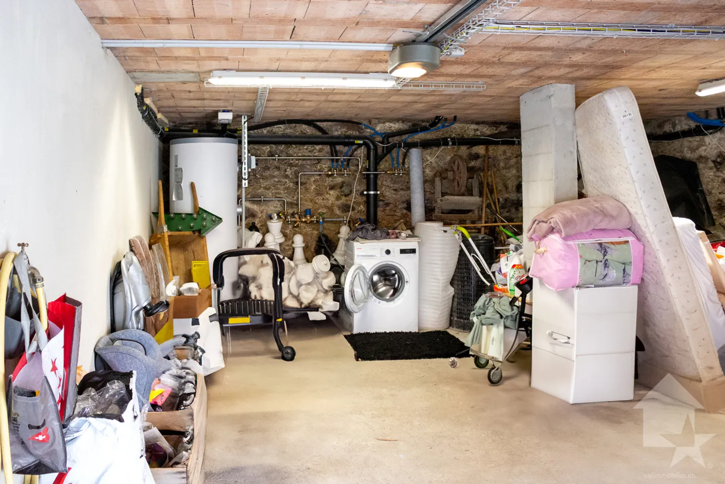 Charming renovated shed with taste - Photo 13 of 13