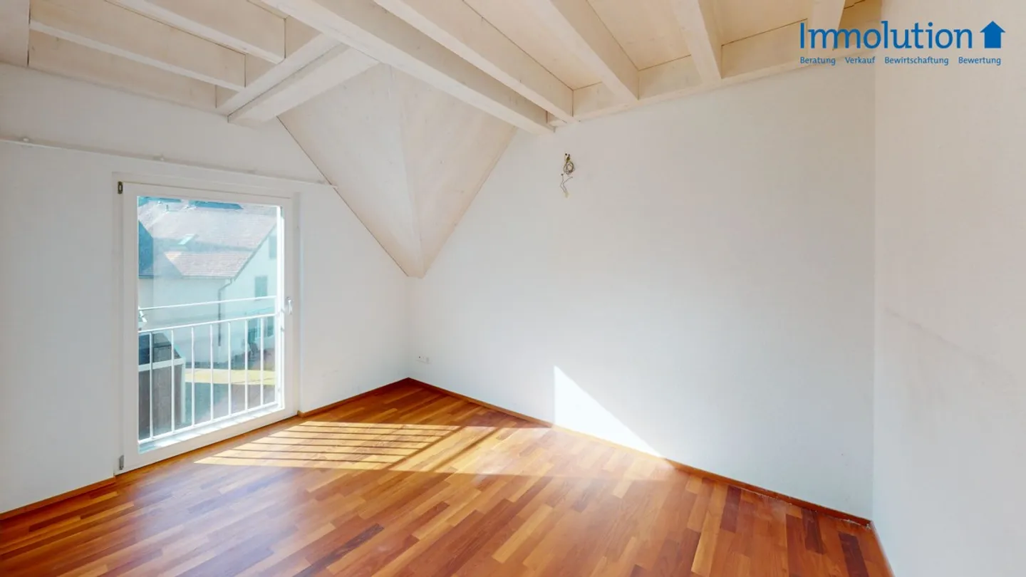 3.5 Zimmer-Wohnung in Uhwiesen: Ihr Traumhaftes Zuhause in der Natur - Foto 11 di 12