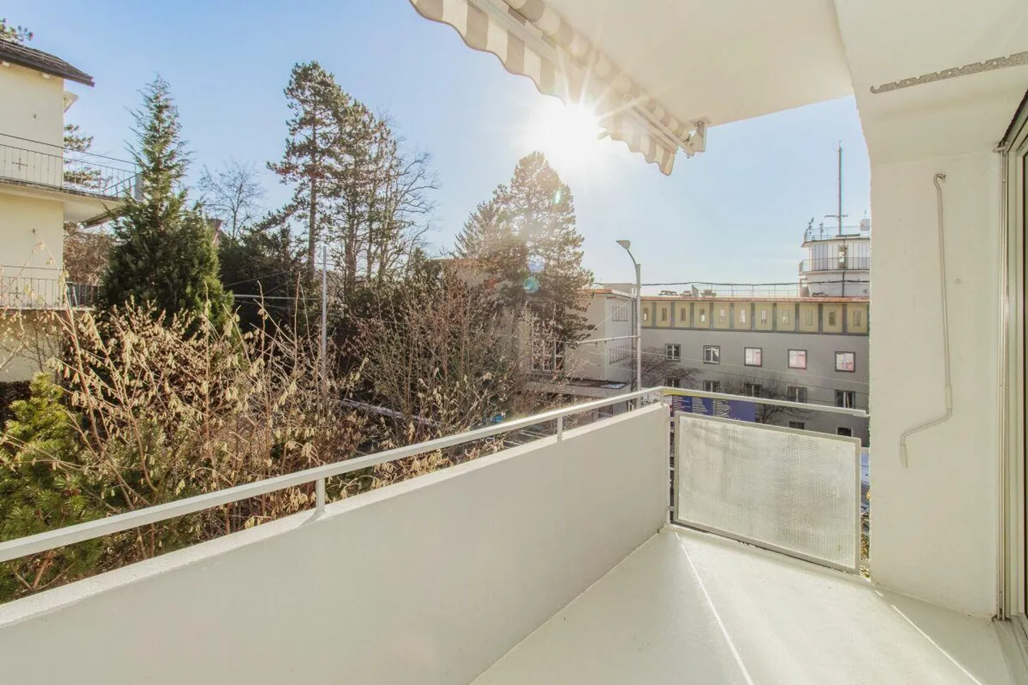 Modernized 3.5-room apartment in a prime location on Zürichberg - Photo 10 of 10