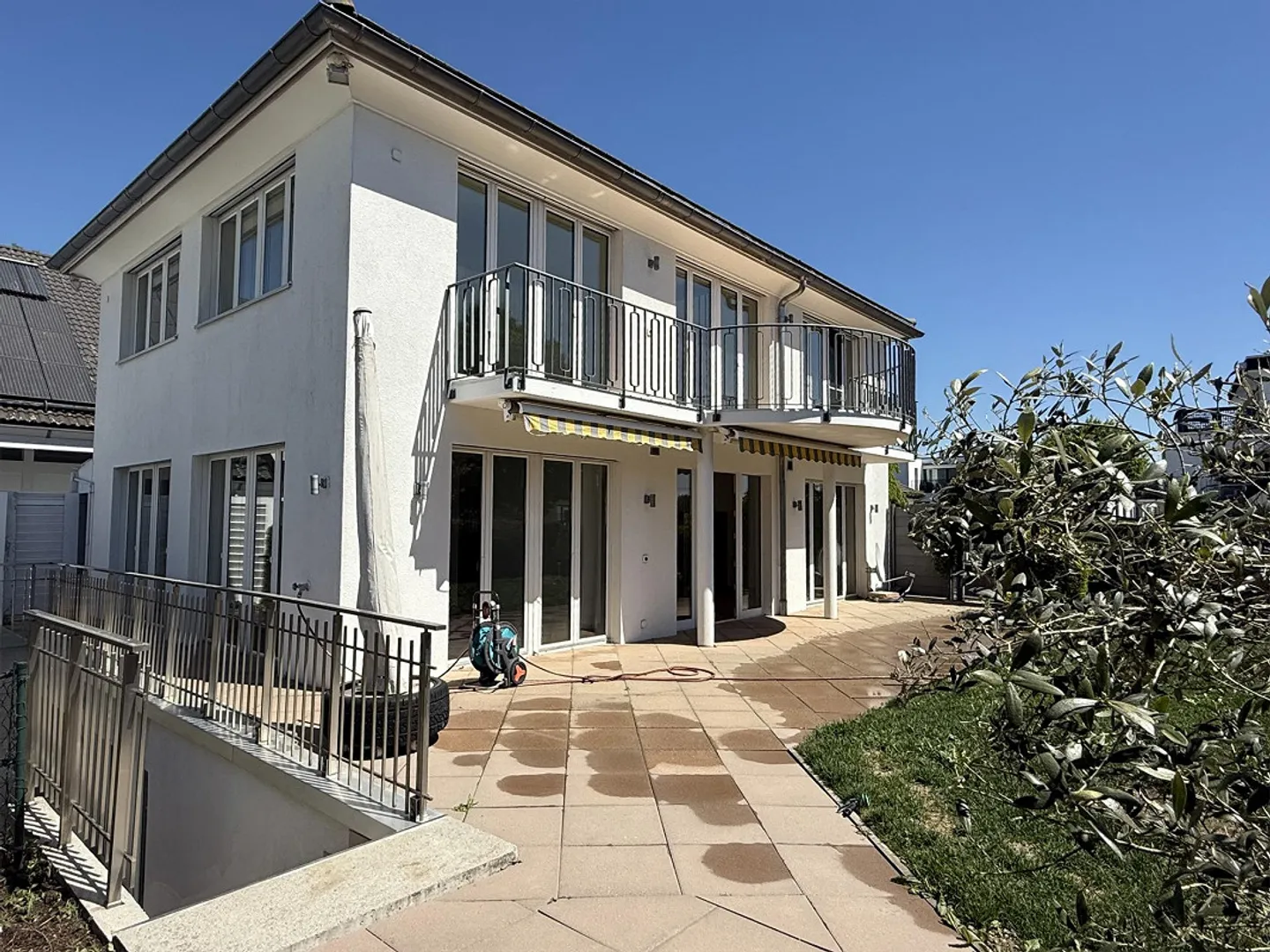 Una casa per arrivare - con luce, tranquillità e concetto di spazio flessibile - Foto 1 di 18
