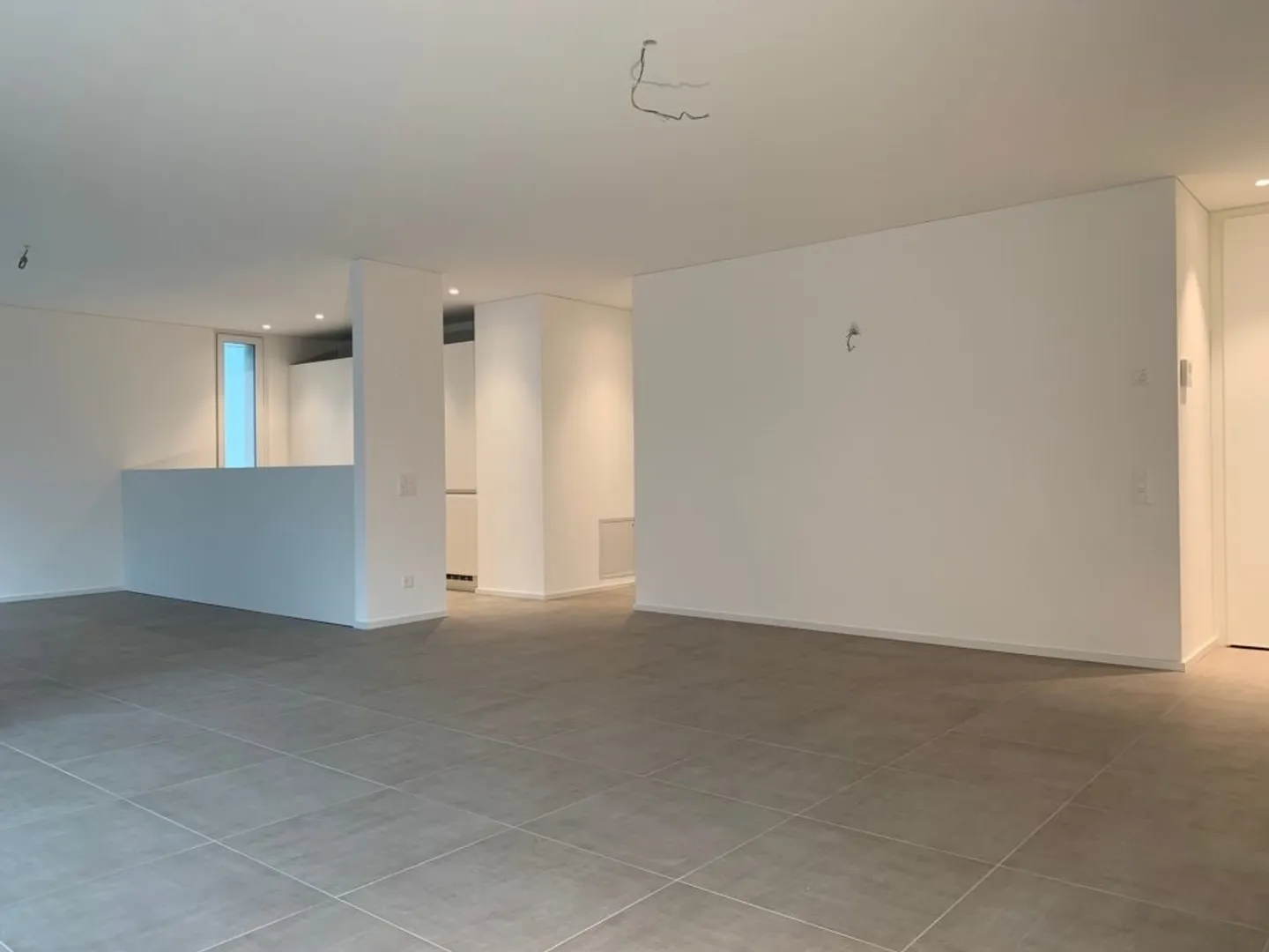 Nous vendons un appartement moderne et spacieux de 4.5 à Lumino - Photo 3 sur 12