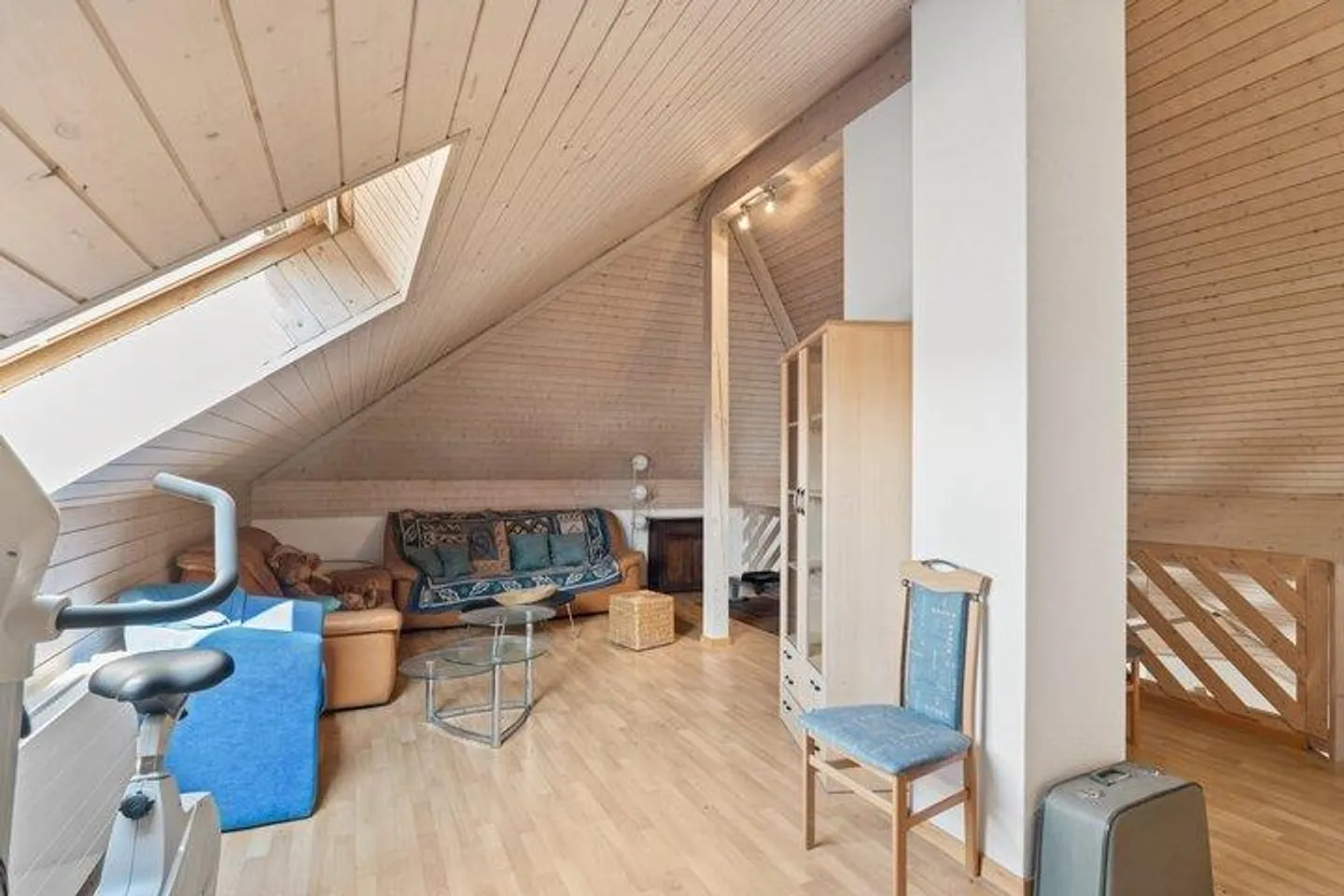 Charming Penthouse in a Quiet Location - Photo 6 of 7