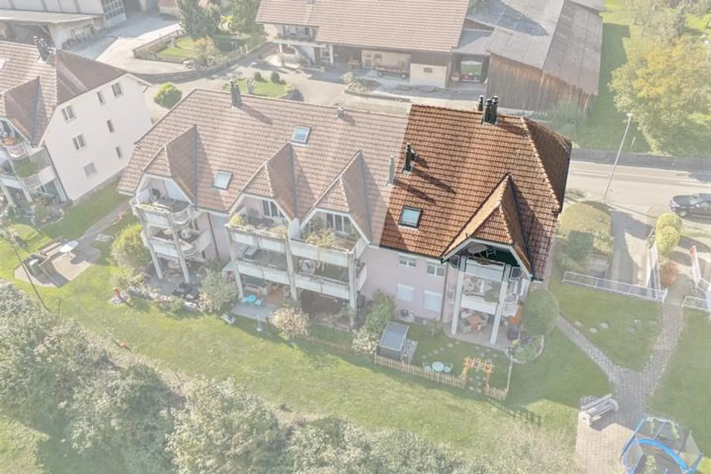 Charming Penthouse in a Quiet Location - Photo 7 of 7