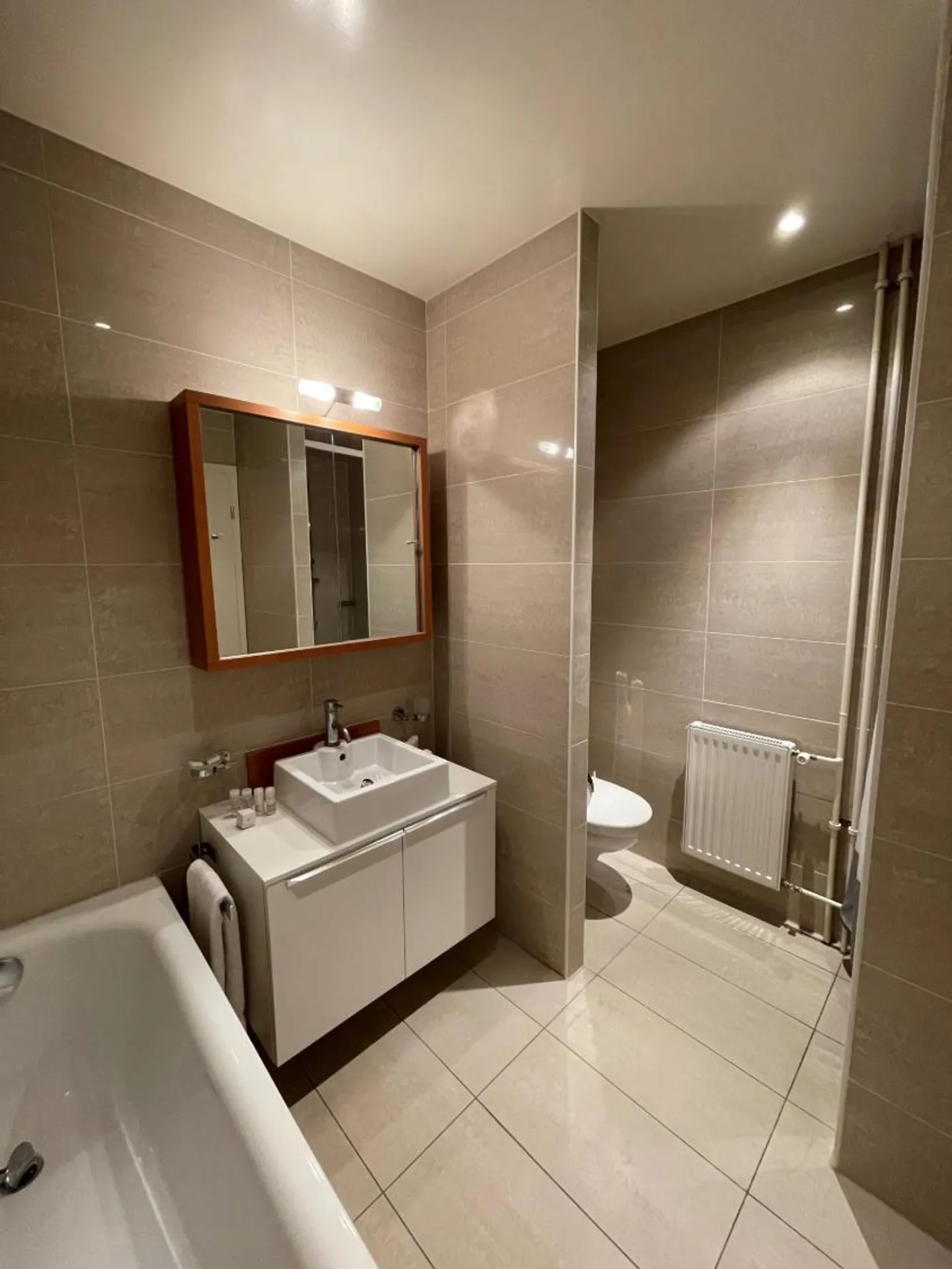 Charming Apartment in Lausanne - Photo 7 of 8