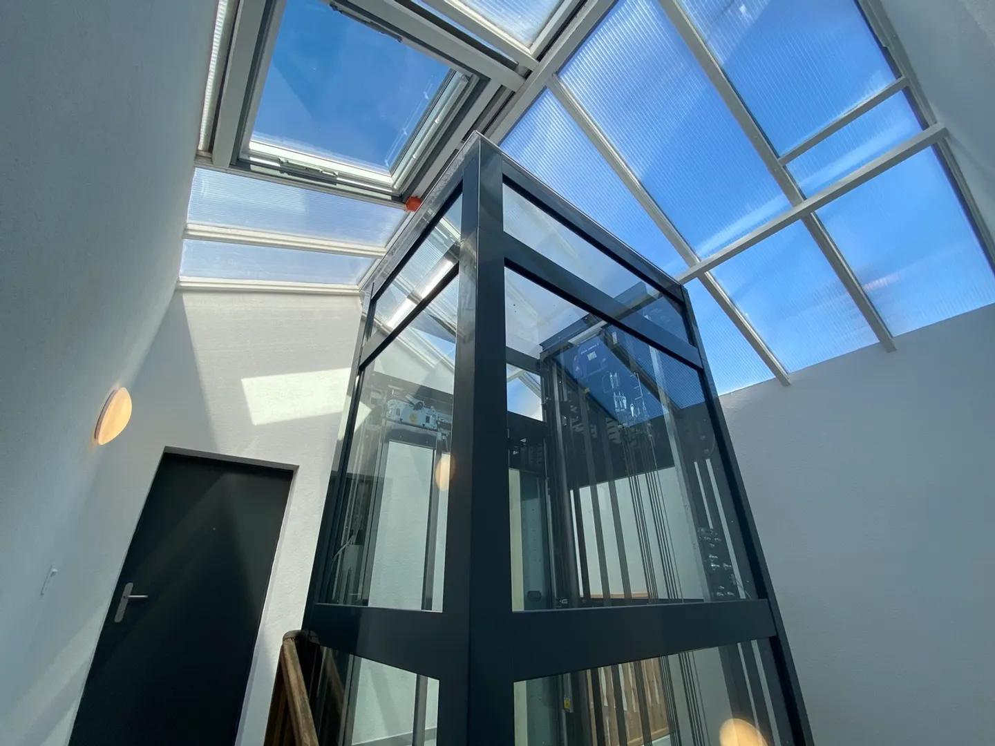 Renoviertes Gewerbegebäude - Foto 4 von 21