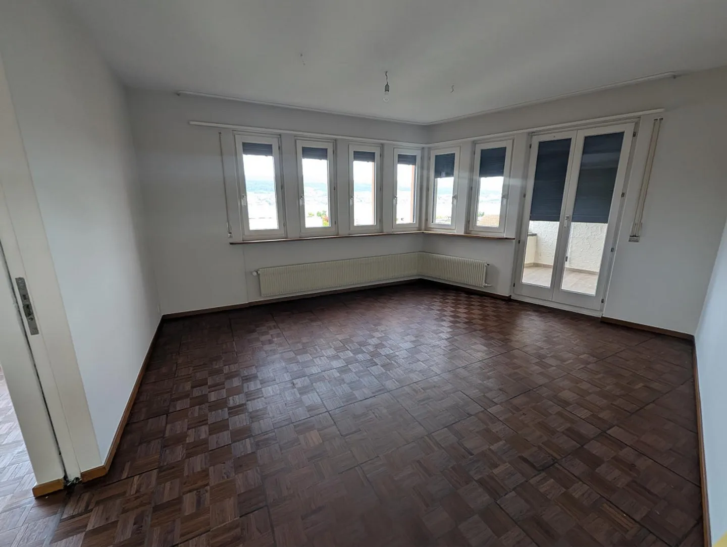 Maison individuelle de 8 1/2 pièces avec vue imprenable sur le lac et la montagne - Photo 13 sur 27