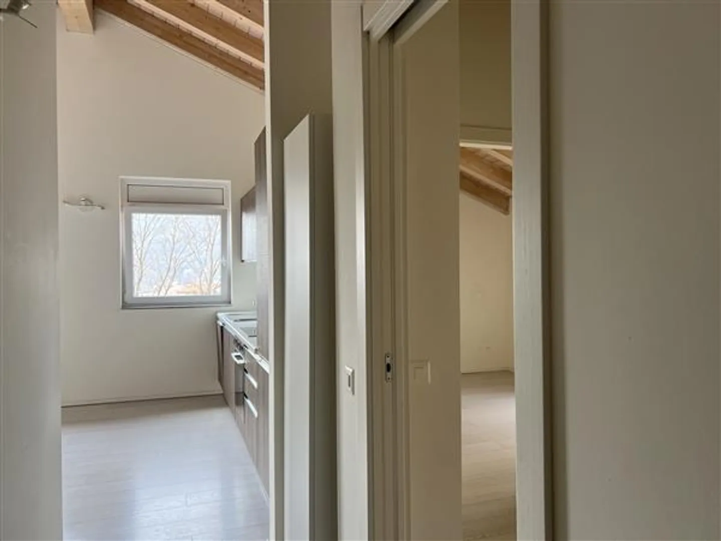 Helle 3.5-Zimmer-Wohnung in Cadro - Foto 4 von 10