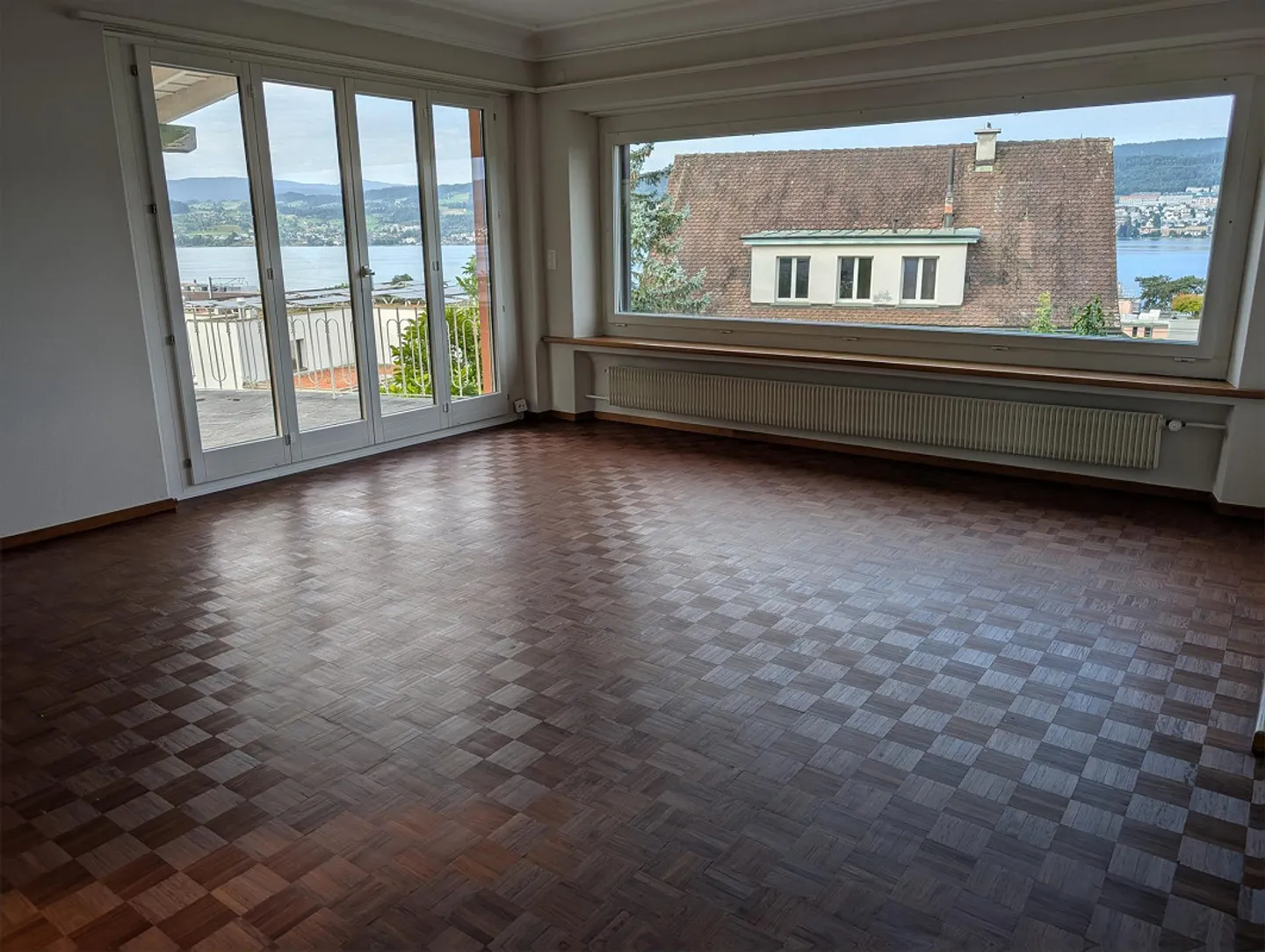 Maison individuelle de 8 1/2 pièces avec vue imprenable sur le lac et la montagne - Photo 10 sur 27
