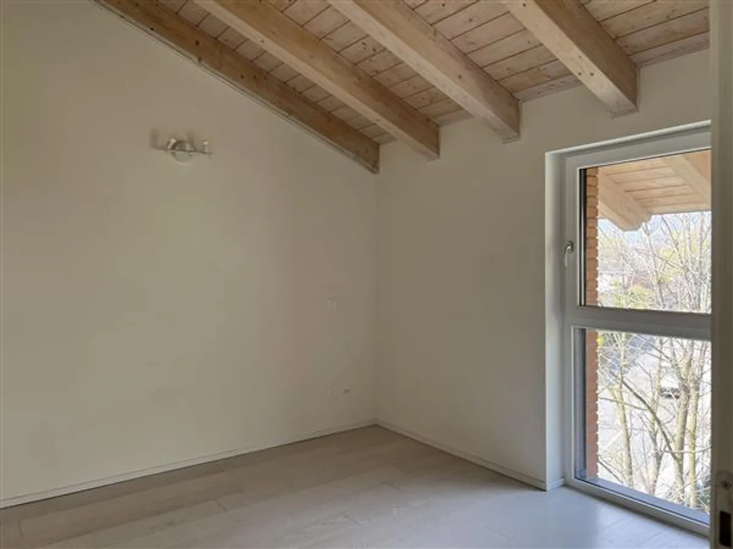 Helle 3.5-Zimmer-Wohnung in Cadro - Foto 5 von 10