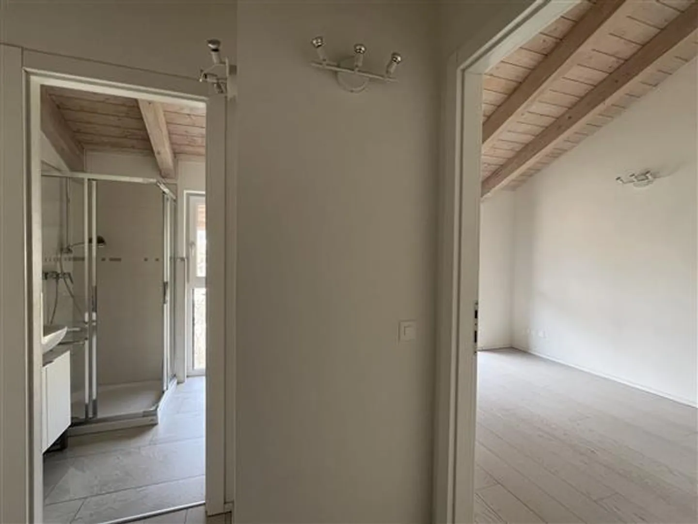 Helle 3.5-Zimmer-Wohnung in Cadro - Foto 6 von 10
