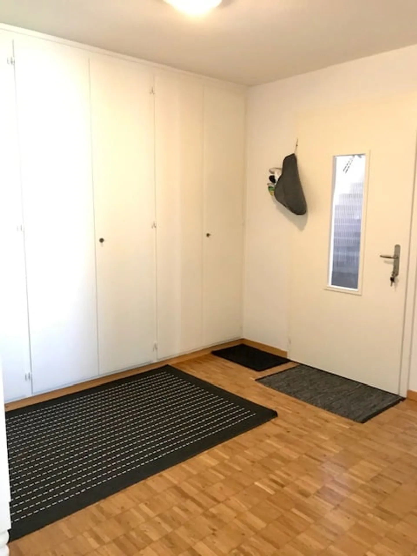 Appartamento 3.5 locali con patio - limitato fino al 30.09.2027 - Foto 5 di 11