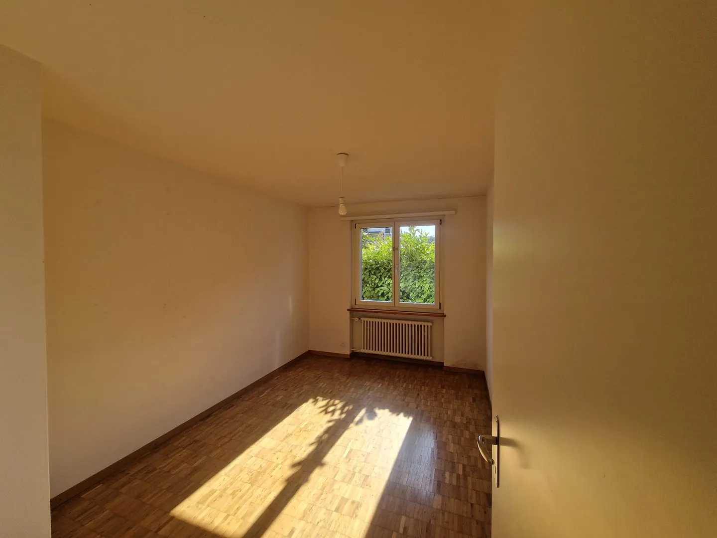 Appartamento 3.5 locali con patio - limitato fino al 30.09.2027 - Foto 8 di 11