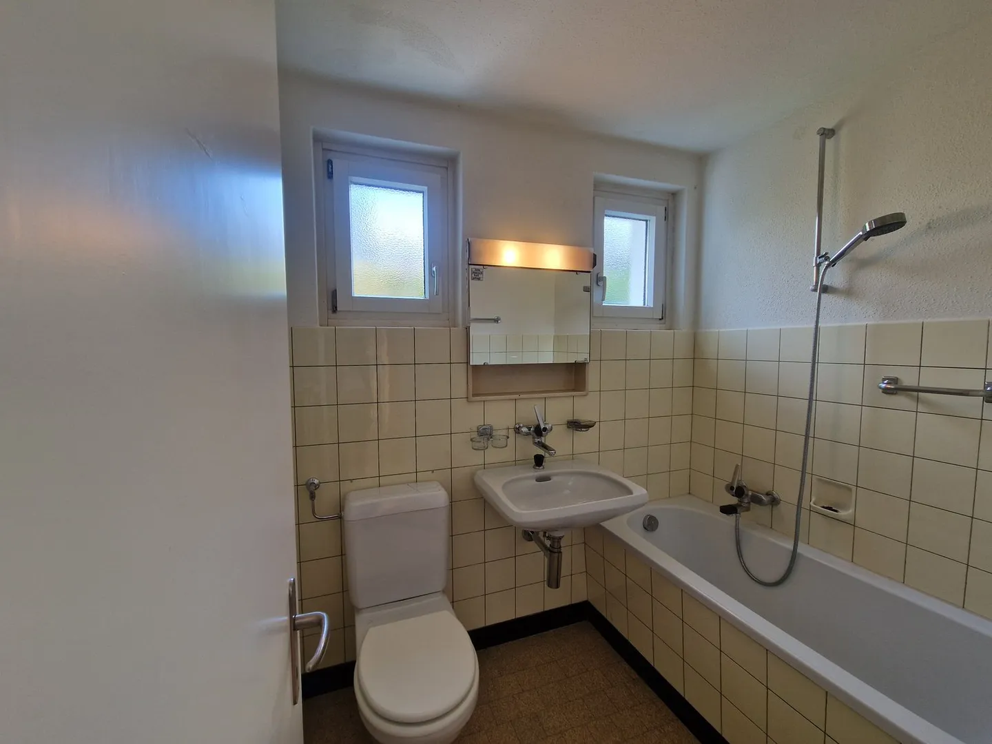 Appartamento 3.5 locali con patio - limitato fino al 30.09.2027 - Foto 11 di 11