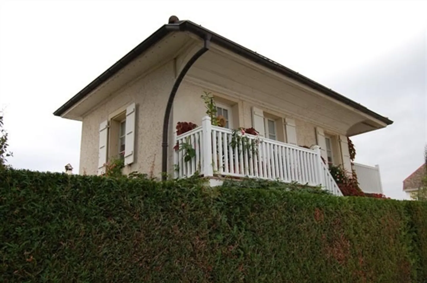 Incantevole casa di villaggio con giardino - Foto 1 di 20