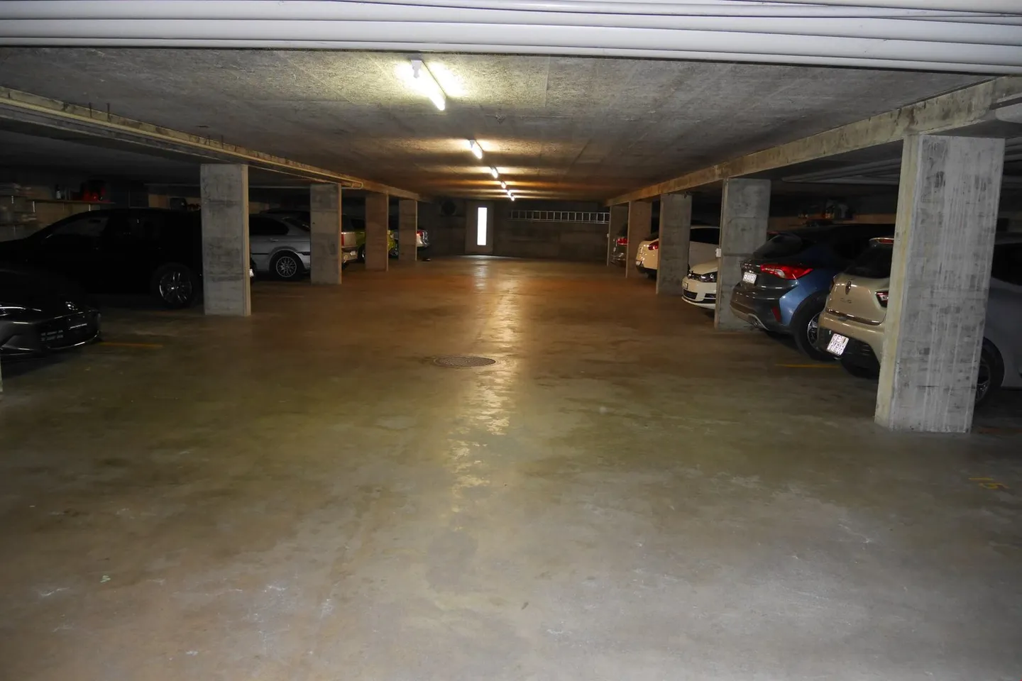 Posto auto in affitto - Foto 2 di 2