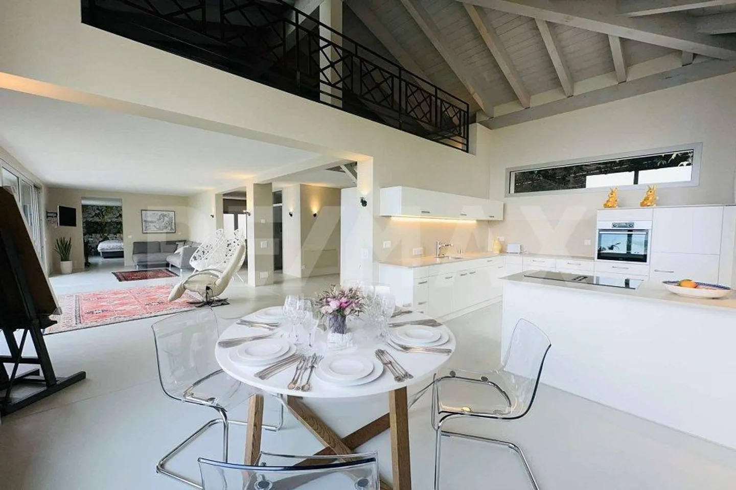 Casa di 5.5 locali rinnovata con vista lago 180° - Foto 13 di 13