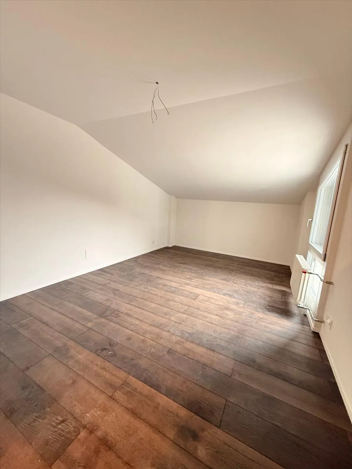 «Moderne 2.5-Zimmer-Wohnung mit Pool» - Foto 6 von 12