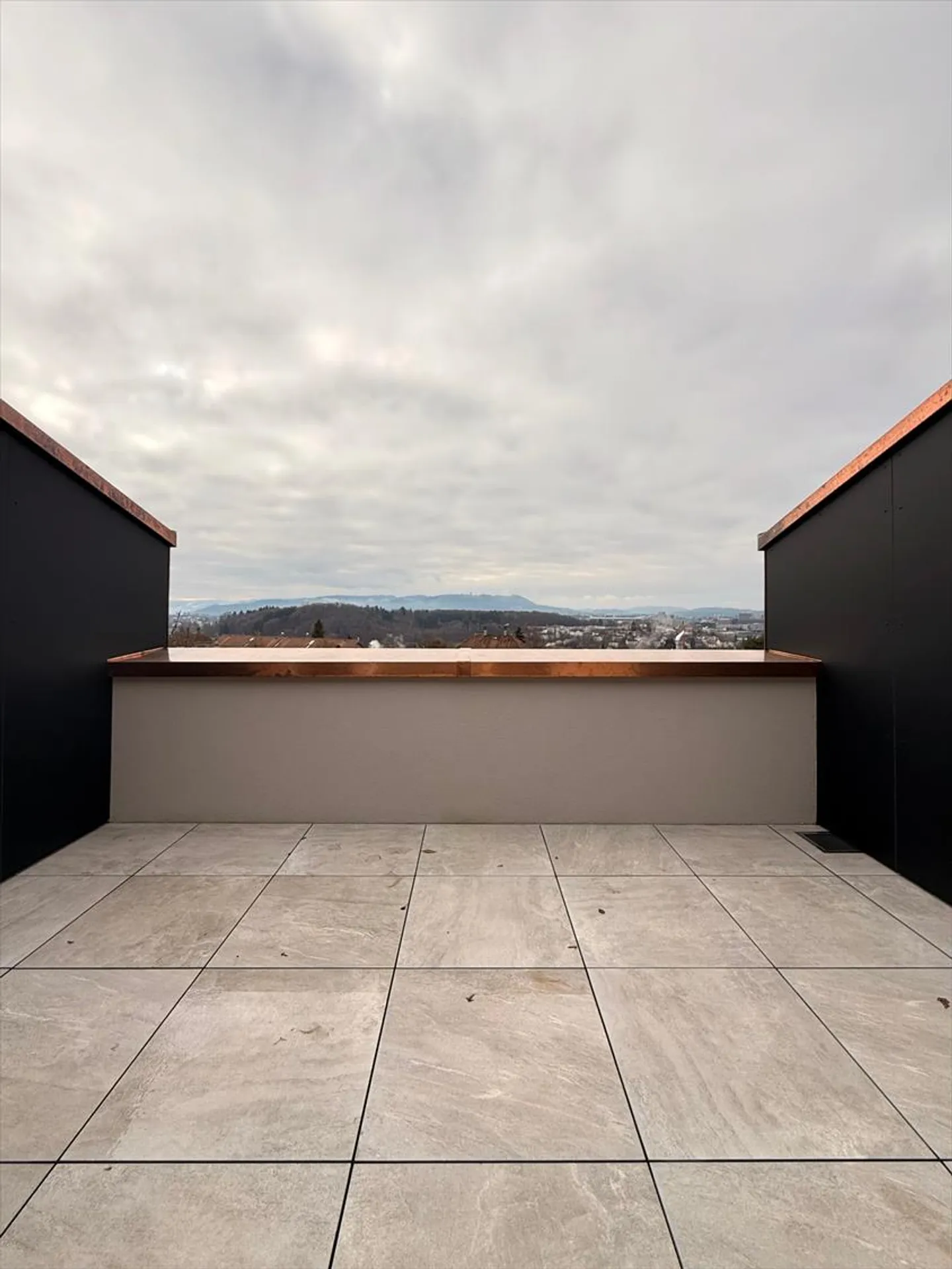 «Moderne 2.5-Zimmer-Wohnung mit Pool» - Foto 10 von 12