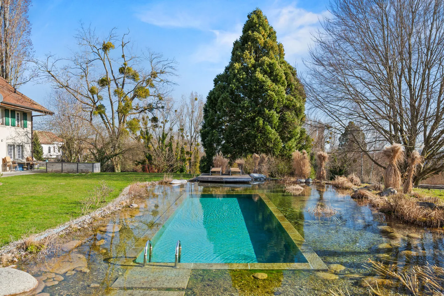 Splendide ferme rénovée avec piscine et installations équestres - Photo 2 sur 23