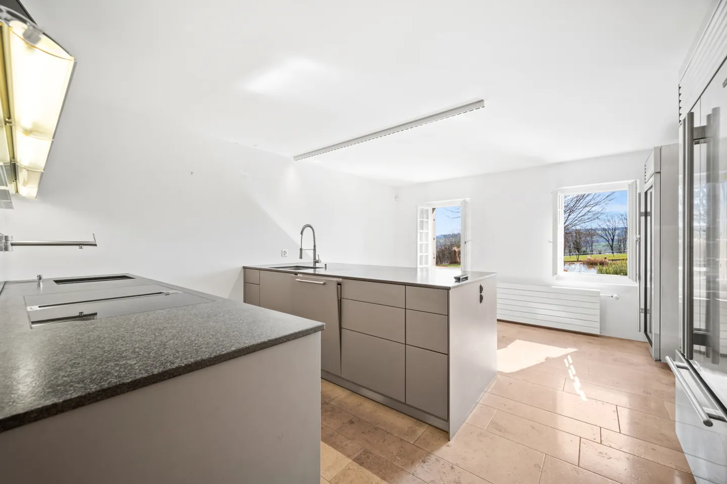 Splendide ferme rénovée avec piscine et installations équestres - Photo 6 sur 23