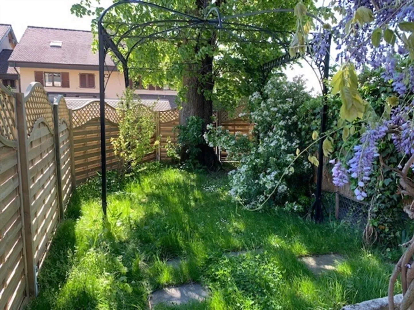 Incantevole casa di villaggio con giardino - Foto 14 di 20