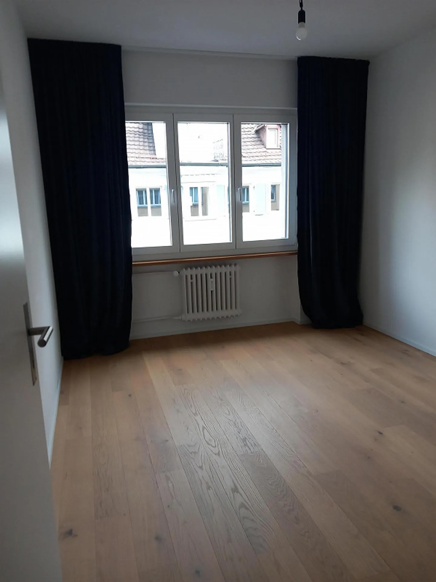 3.5 room apartment with balcony at Trischliplatz - Photo 2 of 7